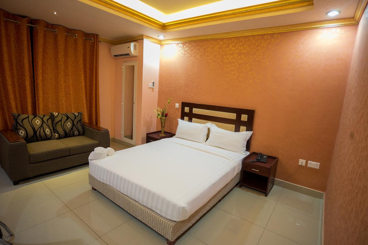Euro Hotel And Apartments Dar es Salaam Ngoại thất bức ảnh